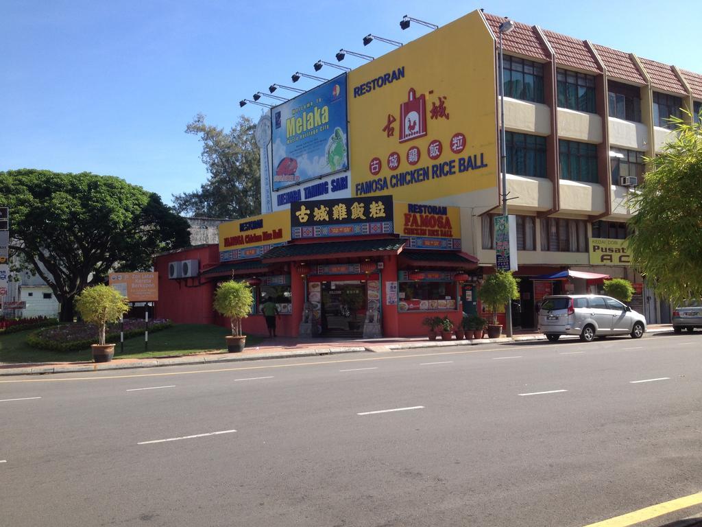 Famosa Homestay Malacca Exterior foto